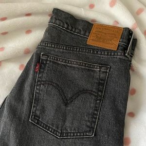 Black Levi Jeans Size 31